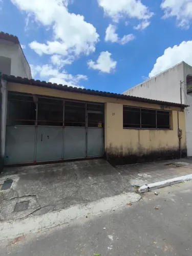 Imóvel para venda com 120 m2 EM LOTE DE 200M²  com 3 quartos em República - Vitória - ES