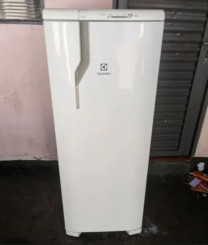 Geladeira Electrolux ENTREGO