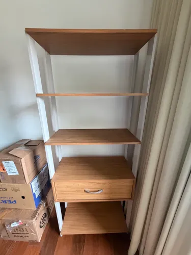 Estante vertical