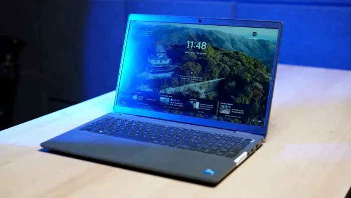 DELL LATITUDE 3540 | INTEL CORE i5 12ª GERAÇÃO | SSD NVMe
