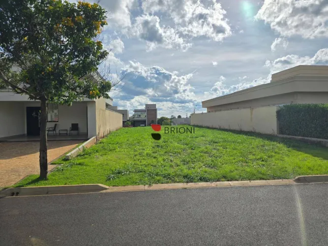 Terreno no Condomínio Alto do Castelo com 360m², à venda em Ribeirão Preto I Brioni Imóvei