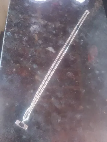 Cordão de prata com pingente