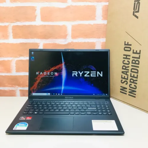 Notebook Asus Ryzen 5 7520U/ Ram 8GB/ Ssd 256GB/ Placa AMD Radeon 4GB