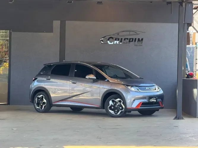 BYD Dolphin EV (Elétrico) 2025
