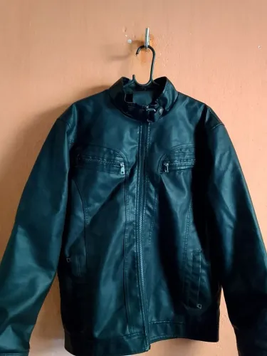 Jaqueta de couro masculina, tamanho P 