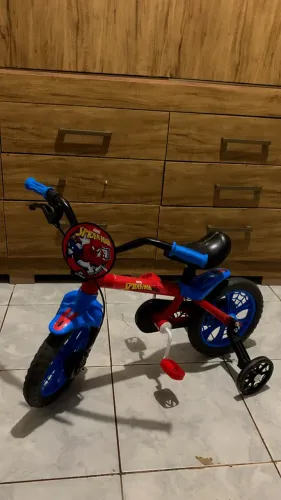 Bicicleta infantil homem aranha!