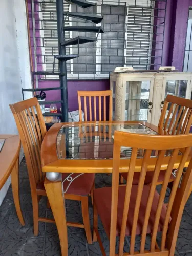 Mesa de Jantar em Madeira Maciça SEM CADEIRAS