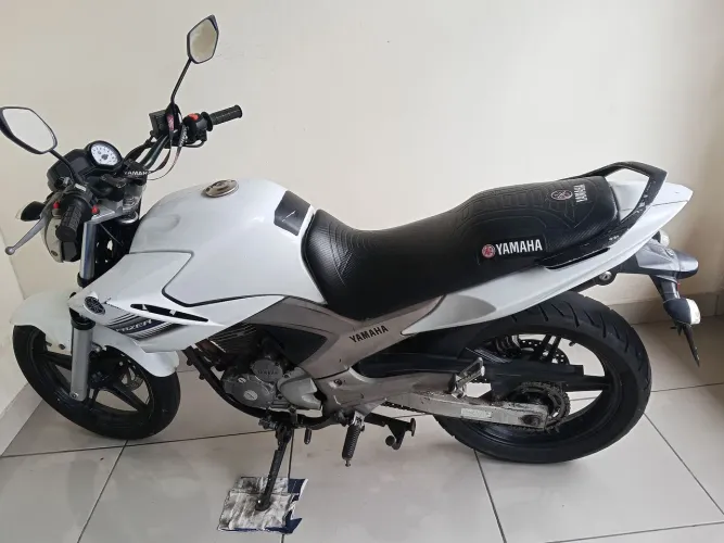 Fazer 250