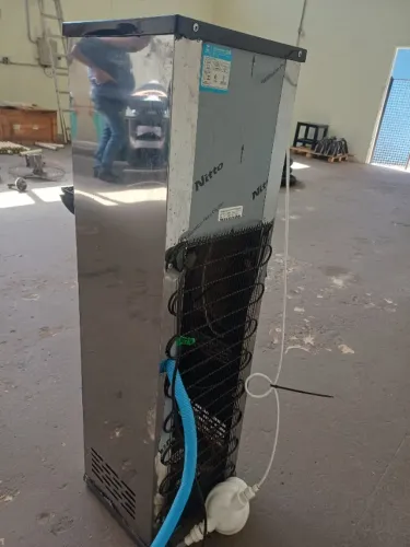 BEBEDOURO DE AGUA INDUSTRIAL COLINA 220V - CINZA ESCURO 