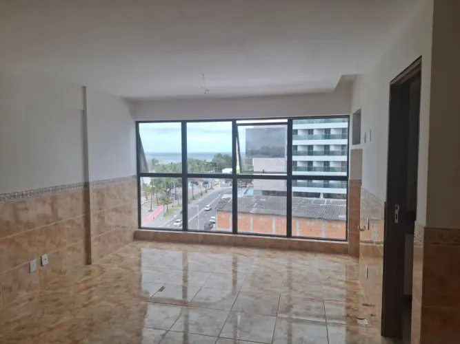 Alugo sala comercial na Pajuçara prédio de fronte para o mar comercial Ocean tower