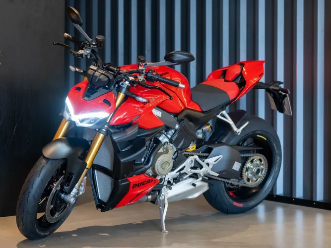 DUCATI STREETFIGHTER V4S 2023