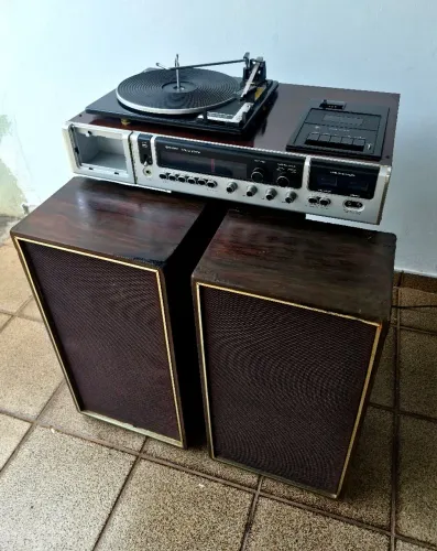 Toca-discos Conjunto Sharp SG-175 (1976) Impecável Vintage