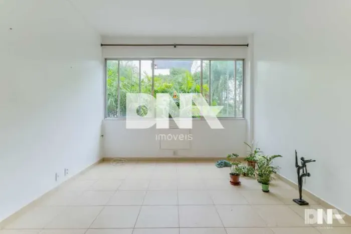 Apartamento : / Residencial / Jardim Botânico