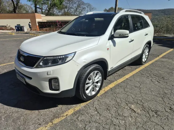 Kia Motors Sorento 3.5 V6 24V 278cv 4X4 Aut. 2014