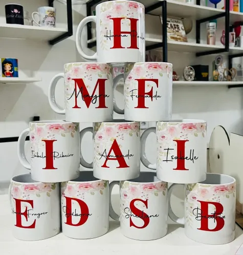 Canecas personalizadas.