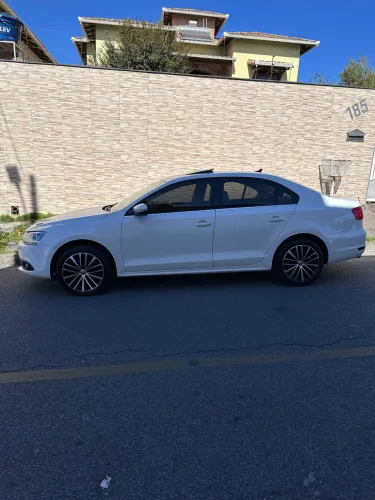 Volkswagen Jetta Highline 2.0 TSI 16V 4P Tiptronic 2014