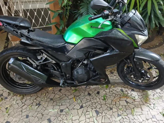 Kawasaki Z300 - Mecânica Excelente | Quitada | Aceito Troca por PC Gamer
