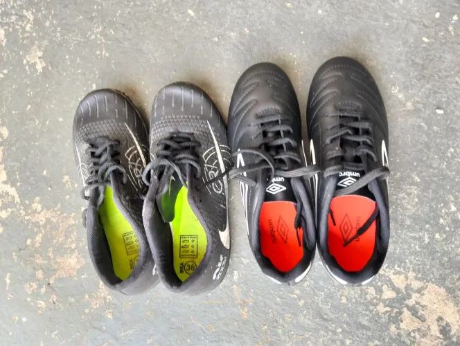 Vendo chuteira umbro e society de salão ambas número 36.