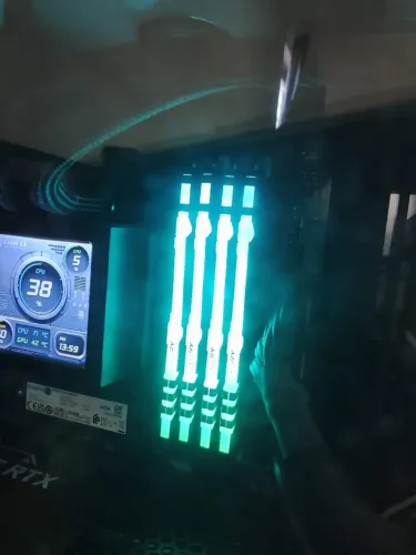 Memória RAM Kingston Fury Beast, RGB, 128GB (4x32GB), 2666MHz, DDR4