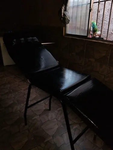 Maca de estética, poucas vezes usado , estou vendendo pois preciso desocupar o espaço 