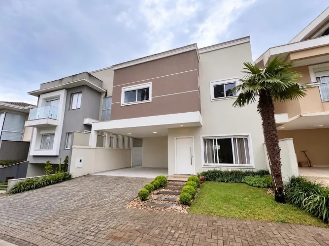 Aluguel casa em condomínio