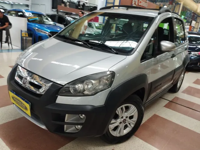 Fiat Idea Adv./ Adv.lock.dualogic 1.8 Flex 5P 2013