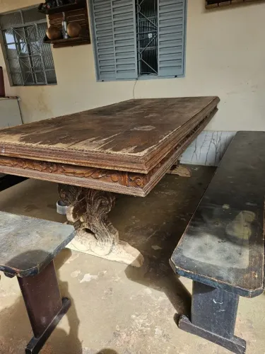 Mesa de Madeira Macica Rústica com bancos coloniais