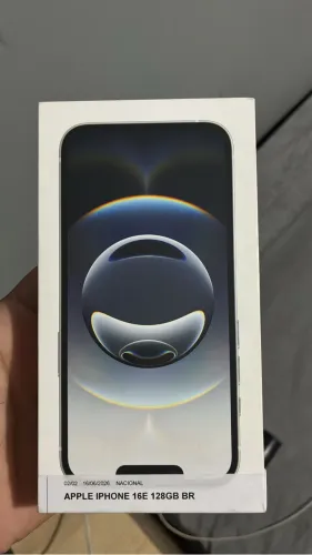 iPhone 16E novo.