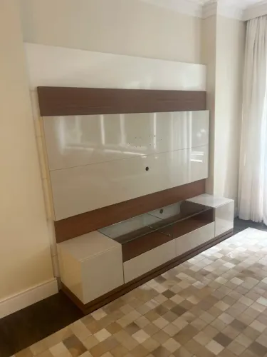 Rack TV com painel