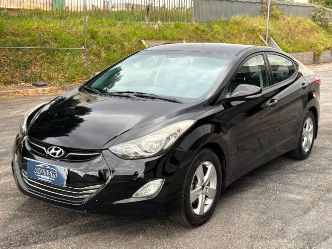 Hyundai Elantra GLS 2.0 16V Aut. 2014