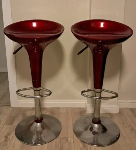 2 Banquetas Vermelhas
