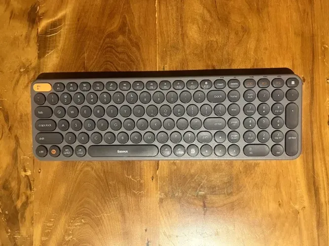 Teclado Baseus - K01B - impecável 
