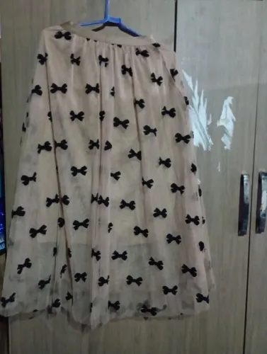 Saia e vestido ?