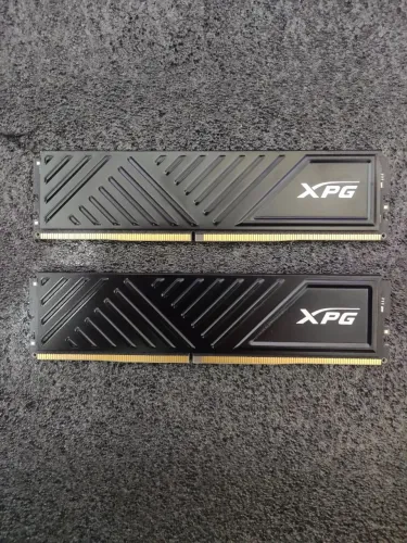 Memória DDR4 64GB (2x32GB) 3200MHz XPG GAMMIX D35 CL16 Estado de Nova Na Caixa
