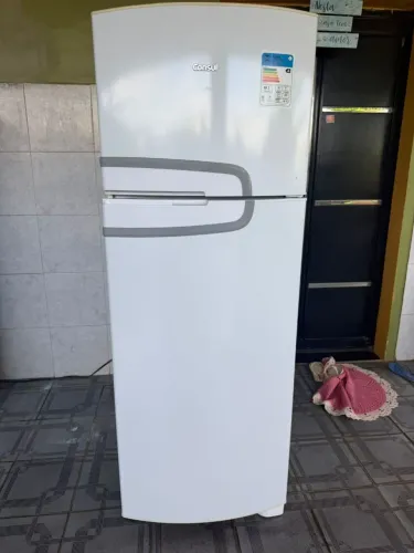Geladeira cônsul frosfree 370 litros funcionando perfeitamente 