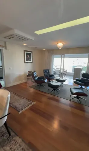 Apartamento para locação  semimobiliado de 198m² em frente a academia Ironberg e do ParkSh