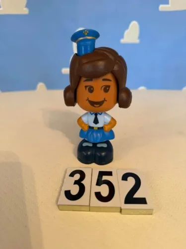 ISA RISADINHA MATTEL 2018 ,TOY STORY, FALA VARIAS FRASES EM INGLES 13 CM