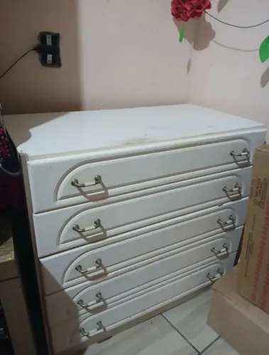 Cômoda grande 5 gavetas