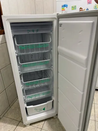 Freezer vertical cônsul (entrego)