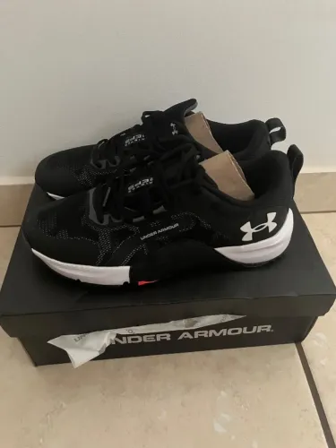 Tênis under armour tribase reps 37