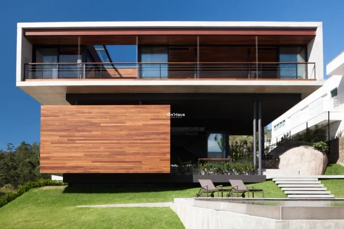 Incrível casa em condominio com 340m2 - Cacupé - Florianópolis