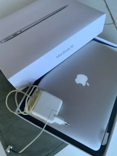 MacBook Air 2016 (13 polegadas, Intel Core, 8GB de RAM e 128GB de SSD)