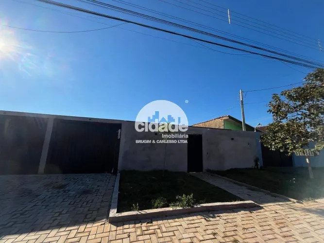 CASA À VENDA ÓTIMA LOCALIZAÇÃO!