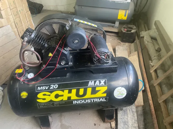Compressor Schulz 300l 5hp