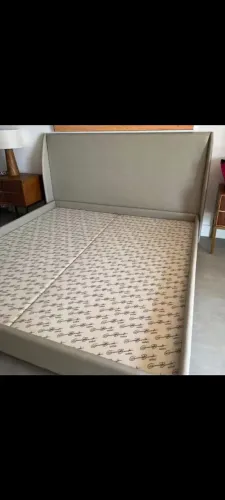 Cama King Size Genice Brandão Atelier | Estofados de Luxo
