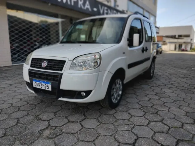 Fiat Doblo Essence 1.8 Flex 16V 5P 2017