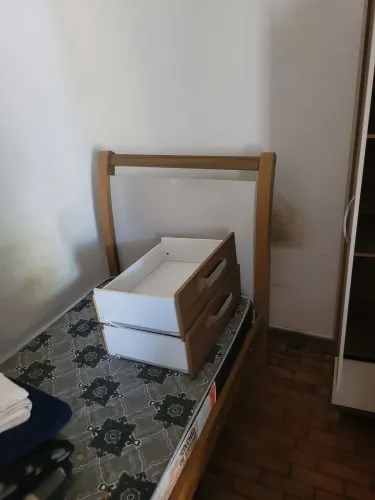 Cama + Colchão de solteiro
