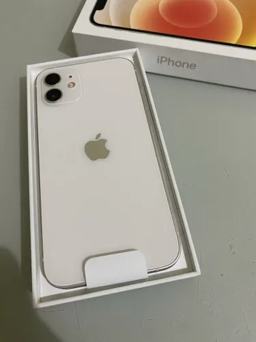 iPhone 12 - Estado de NOVO
