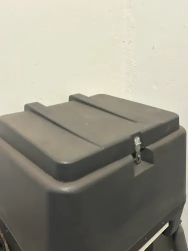 Baú de moto 80 litros