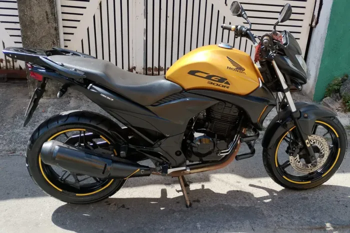 Cb 300